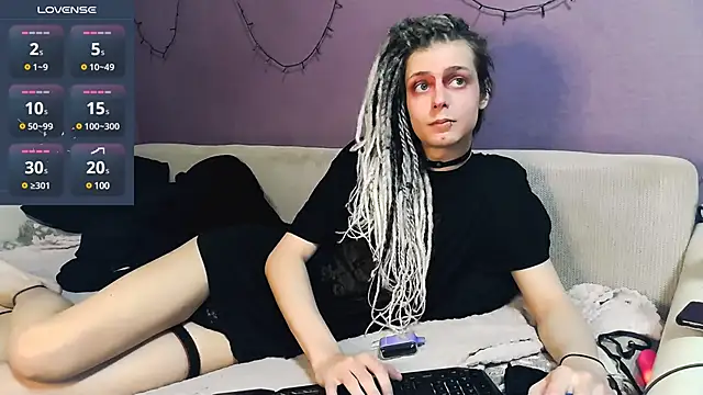 Snapshot of Littlepinkcat chatting on 03.12.25 Littlepinkcat online show from 03.12.25