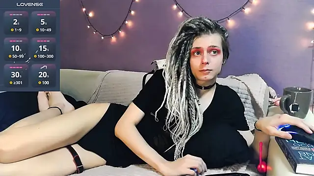 Snapshot of Littlepinkcat chatting on 03.16.25 Littlepinkcat online show from 03.16.25