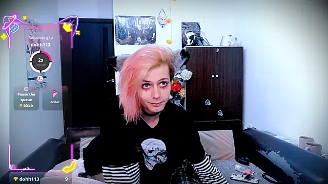 Snapshot of Littlepinkcat chatting on 09.28.25 Littlepinkcat online show from 09.28.25