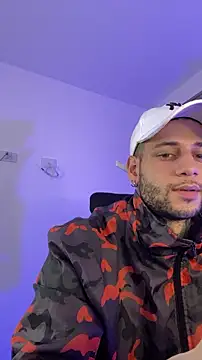 Snapshot of _jamesleandros1 chatting on 02.01.26 jamesleandros1 online show from 02.01.26