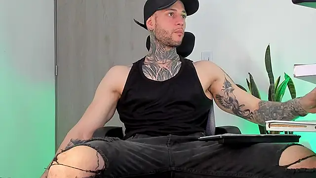  jamesleandros1 online show from 02.15.26