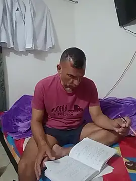 Daddy1972 online show from 10.28.25