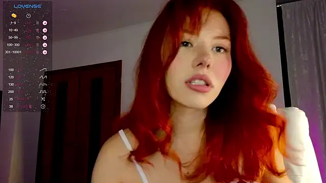 Snapshot of Juliette_Sunshine chatting on 12.19.24 Juliette Sunshine online show from 12.19.24