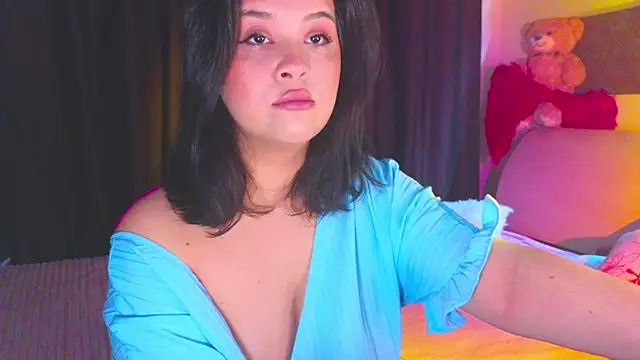 Snapshot of Malika_uAngel chatting on 02.13.26 Malika uAngel online show from 02.13.26