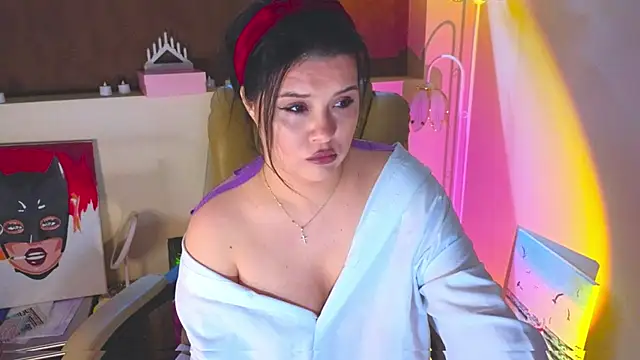 Snapshot of Malika_uAngel chatting on 03.12.26 Malika uAngel online show from 03.12.26