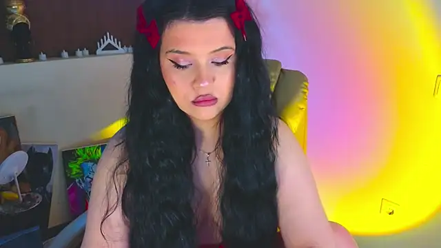 Malika uAngel online show from 04.25.26