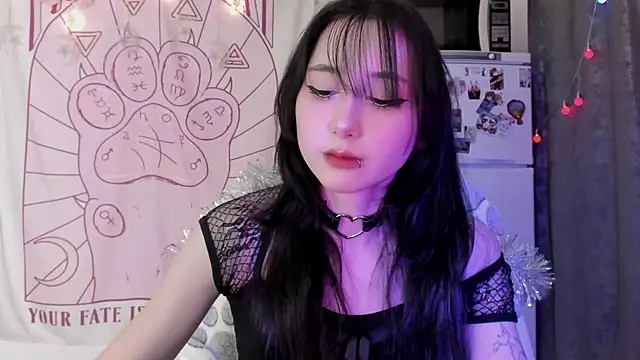 Snapshot of Holy420lolii chatting on 01.06.26 Holy420lolii online show from 01.06.26