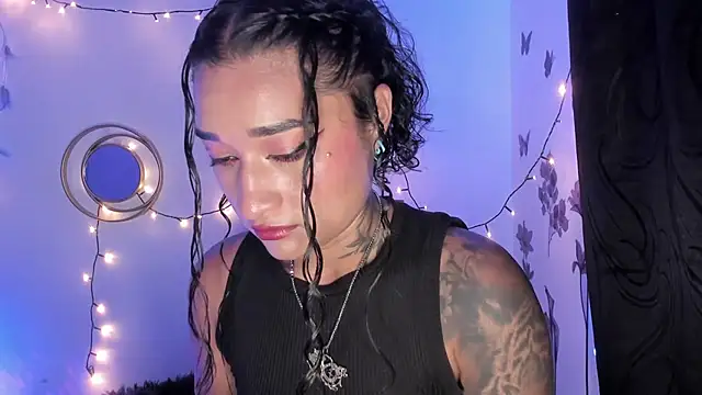 Eva Lee  online show from 03.12.25