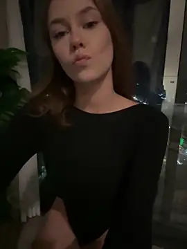 Meow Sophie online show from 02.23.25