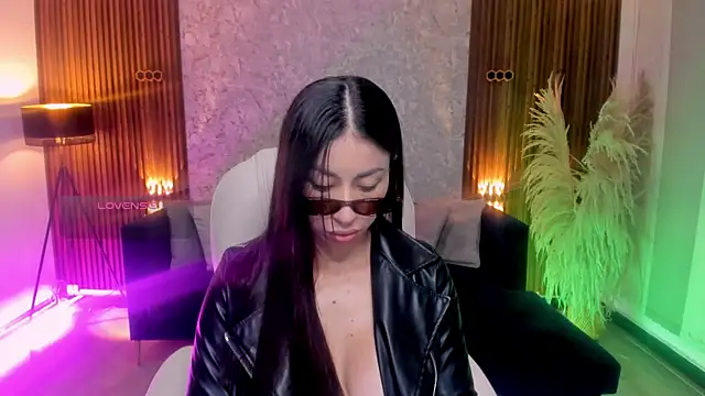 Snapshot of Bethany_Jones chatting on 02.12.25 Bethany Jones online show from 02.12.25