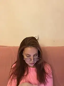 Snapshot of lovebellagrey chatting on 12.22.25 lovebellagrey online show from 12.22.25