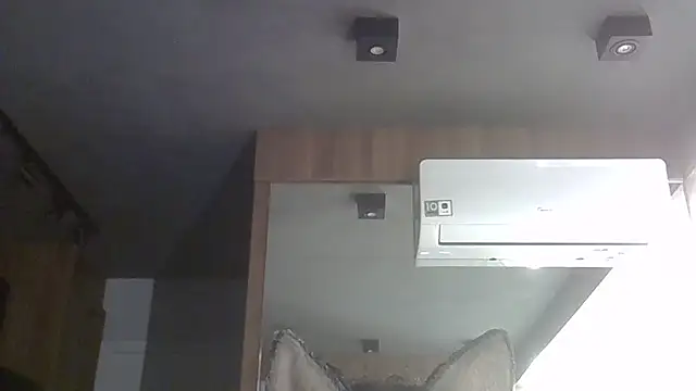 Skinny-Kitten online show from 11.08.25