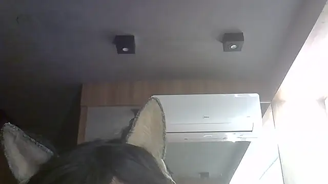 Skinny-Kitten online show from 06.08.26