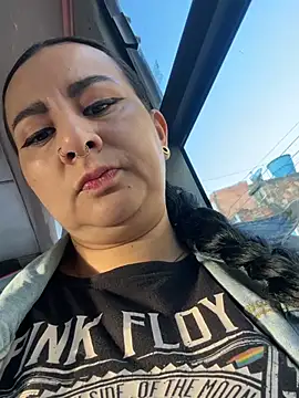 Abril Luv online show from 02.09.26