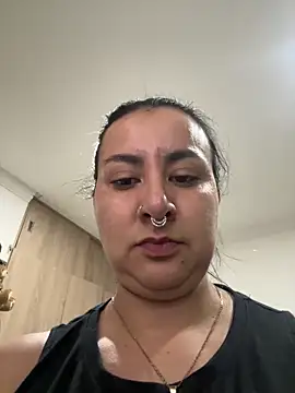 Abril Luv online show from 06.20.26
