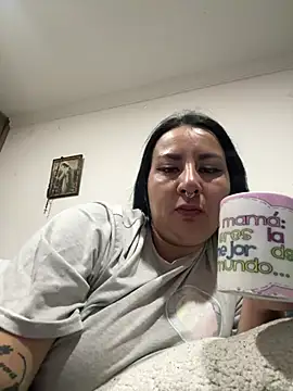 Abril Luv online show from 07.01.26