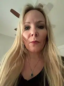 Sexual Lovable Doll online show from 06.12.26