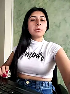 EmmaWilliamss online show from 11.24.25