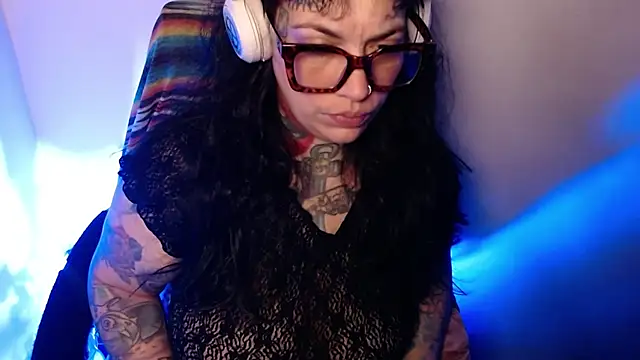 VampGirl1 online show from 01.07.26