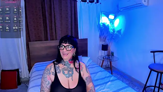 VampGirl1 online show from 07.19.26