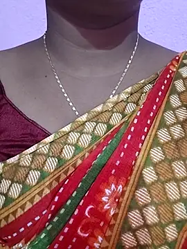 Snapshot of ANGE-MOU chatting on 03.01.25 ANGE-MOU online show from 03.01.25