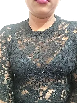 Snapshot of ANGE-MOU chatting on 12.20.25 ANGE-MOU online show from 12.20.25