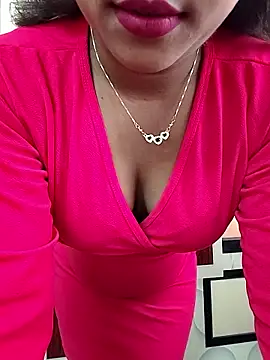 Snapshot of ANGE-MOU chatting on 01.08.26 ANGE-MOU online show from 01.08.26