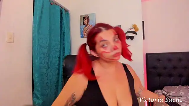 victoriaasaenz  online show from 01.18.25