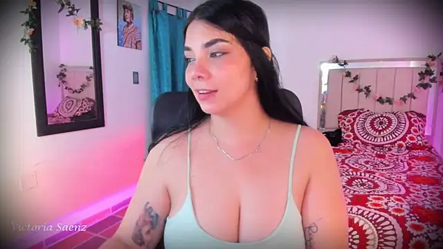 victoriaasaenz  online show from 02.11.26