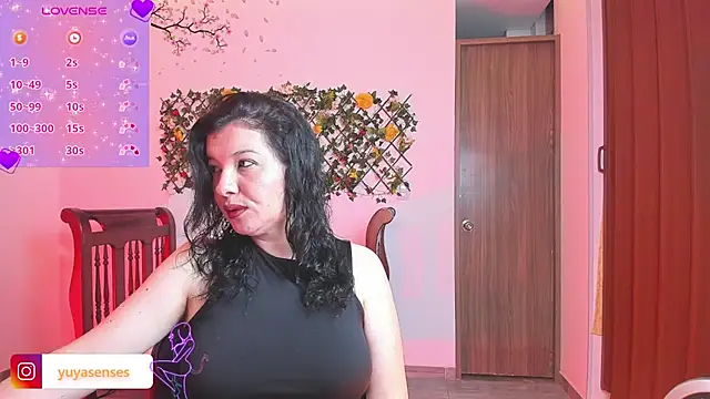 Snapshot of yuya_ss chatting on 11.09.25 yuya ss online show from 11.09.25