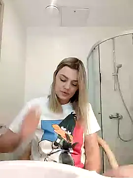 KrissSexi online show from 02.14.25