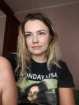 KrissSexi online show from 10.20.25