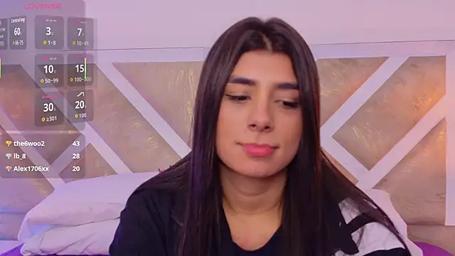 Snapshot of ZiaCalifa chatting on 06.18.26 ZiaCalifa online show from 06.18.26