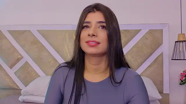 Snapshot of ZiaCalifa chatting on 06.19.26 ZiaCalifa online show from 06.19.26