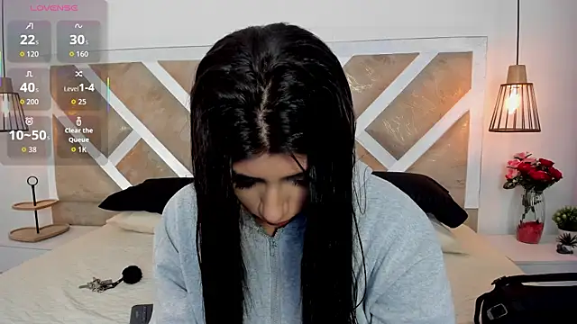 Snapshot of ZiaCalifa chatting on 06.24.26 ZiaCalifa online show from 06.24.26
