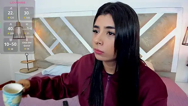 Snapshot of ZiaCalifa chatting on 06.26.26 ZiaCalifa online show from 06.26.26
