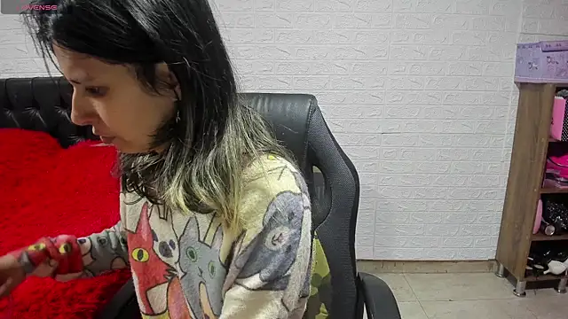 Snapshot of lauren_ashlee chatting on 01.22.25 lauren ashlee online show from 01.22.25
