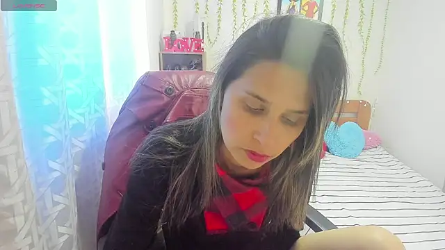 Snapshot of lauren_ashlee chatting on 10.23.25 lauren ashlee online show from 10.23.25