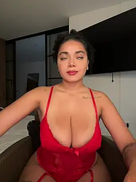 Mariecurl online show from 02.14.25