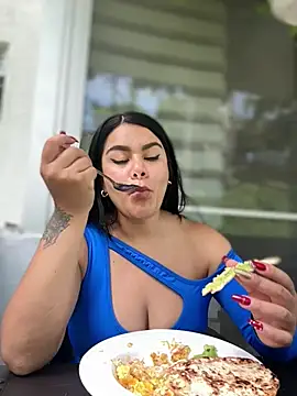 Insane Issa online show from 02.09.26