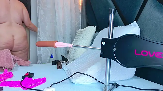 NathaxaLeans online show from 10.11.25