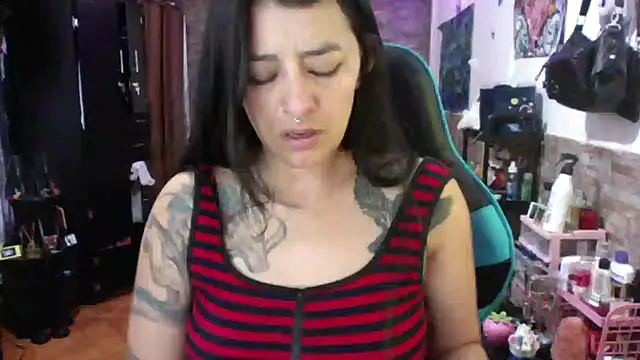 AngelaQueen  online show from 06.12.26