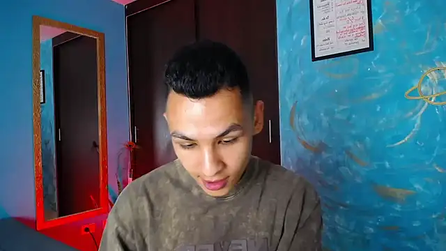 Snapshot of liuscast22 chatting on 01.24.25 liuscast22 online show from 01.24.25