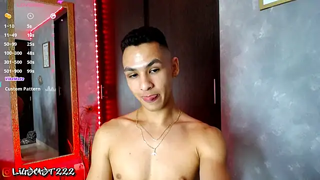 Snapshot of liuscast22 chatting on 02.22.25 liuscast22 online show from 02.22.25