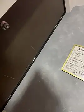 Snapshot of liuscast22 chatting on 11.06.25 liuscast22 online show from 11.06.25