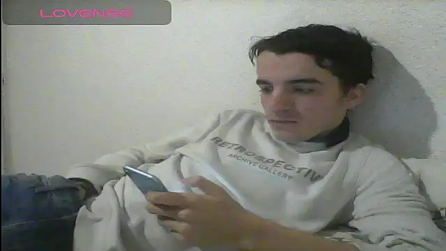 Snapshot of Tombgy07 chatting on 01.27.25 Tombgy07 online show from 01.27.25