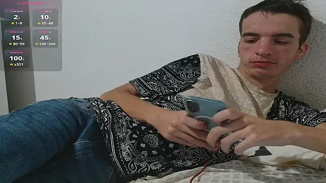 Snapshot of Tombgy07 chatting on 09.08.25 Tombgy07 online show from 09.08.25