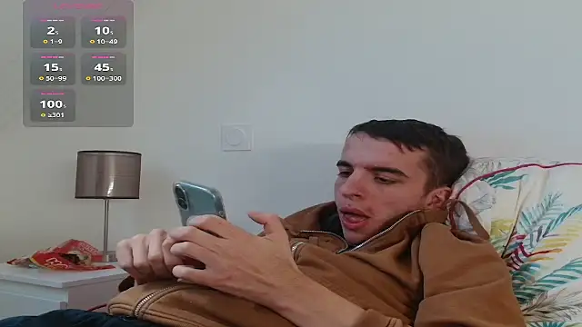 Snapshot of Tombgy07 chatting on 11.20.25 Tombgy07 online show from 11.20.25