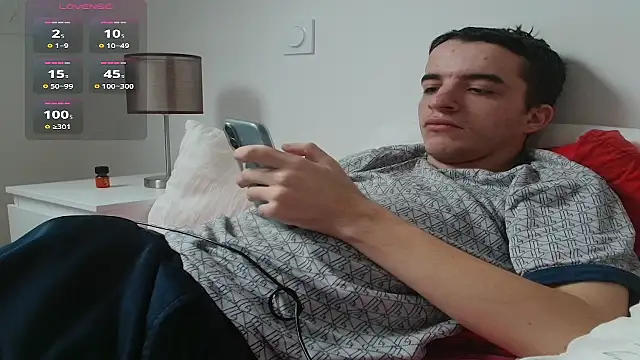 Snapshot of Tombgy07 chatting on 12.16.25 Tombgy07 online show from 12.16.25