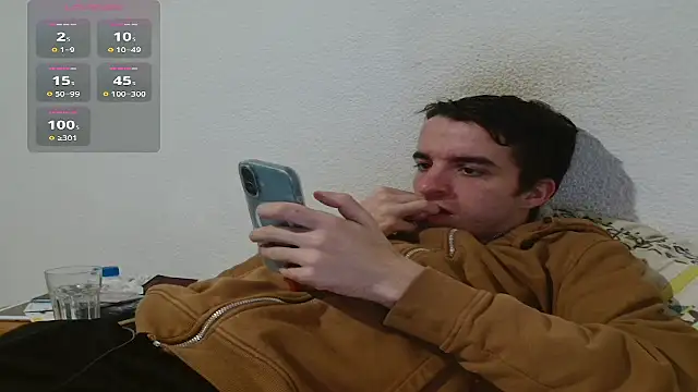 Snapshot of Tombgy07 chatting on 02.02.26 Tombgy07 online show from 02.02.26